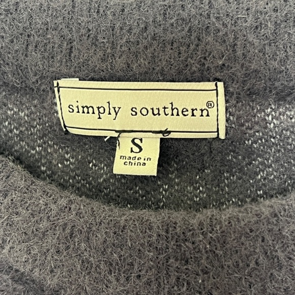 Simply Southern Gray & White Stars Long Sleeve Sweater Polyester Women's Small - Picture 3 of 9